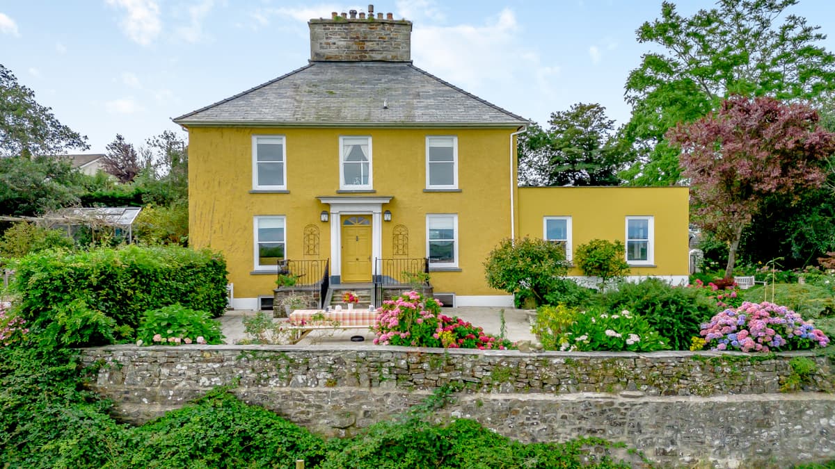 St Dogmaels house for sale has been home to a Lord Mayor and a